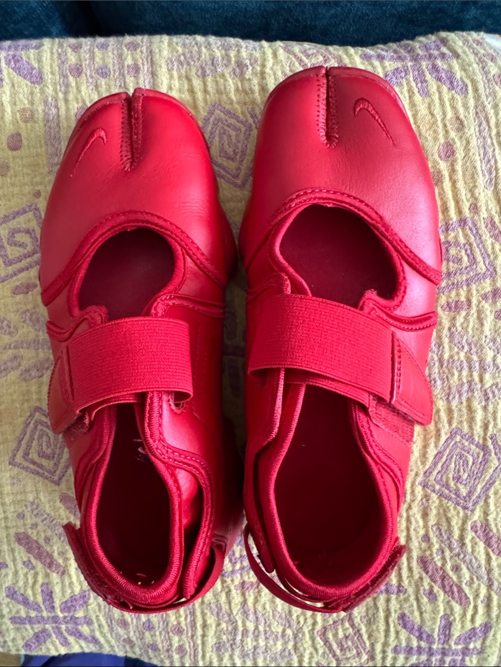 Nike Women Air Rift Leather Athletic Shoes Fire Red - Size 7 - Picture 2 of 6